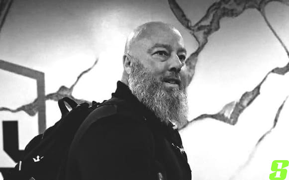 Дана Уайт пожертвовал $10 000 семье сотрудника PFL Джеффа Брэди, спасшего двух детей